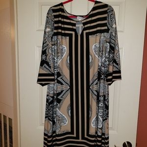 22/24W Black & Tan Stripped Dress w/ keyhole nl